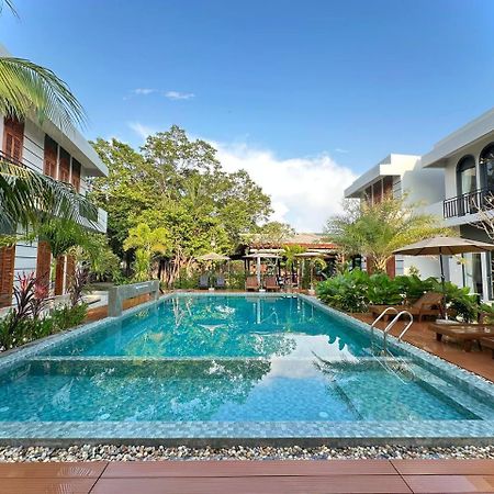 The R&B Boutique Hotel Kampot Buitenkant foto