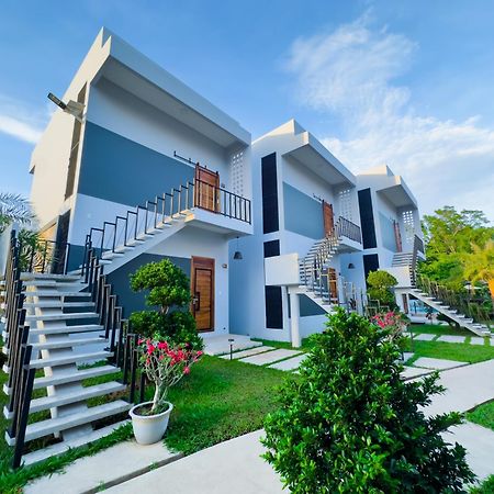 The R&B Boutique Hotel Kampot Buitenkant foto