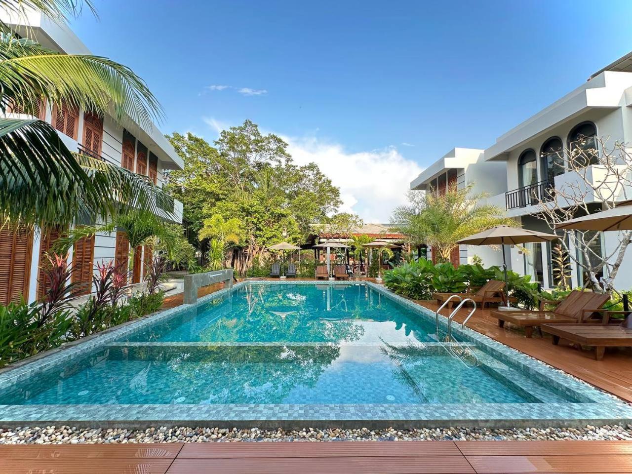 The R&B Boutique Hotel Kampot Buitenkant foto