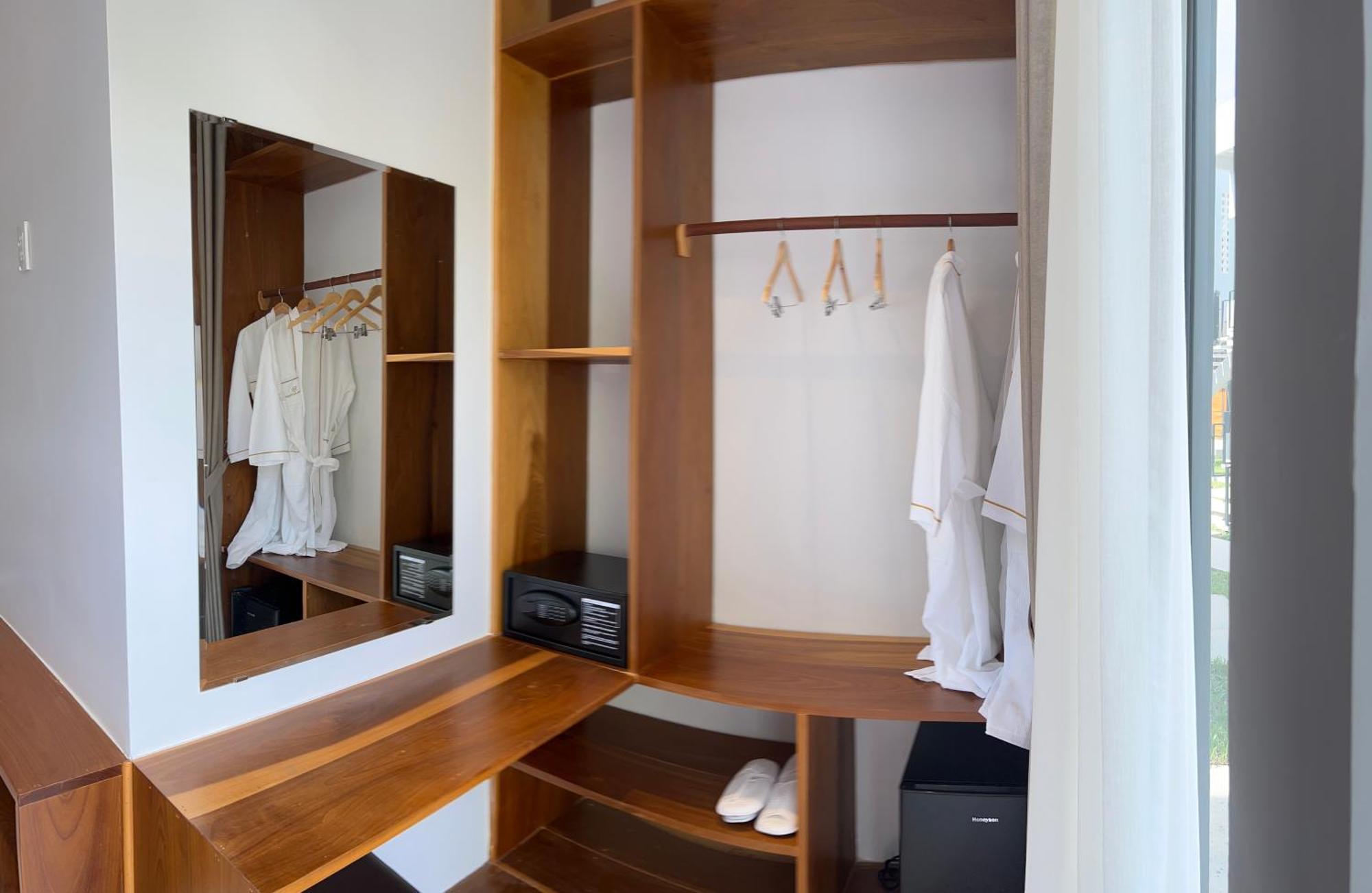 The R&B Boutique Hotel Kampot Buitenkant foto