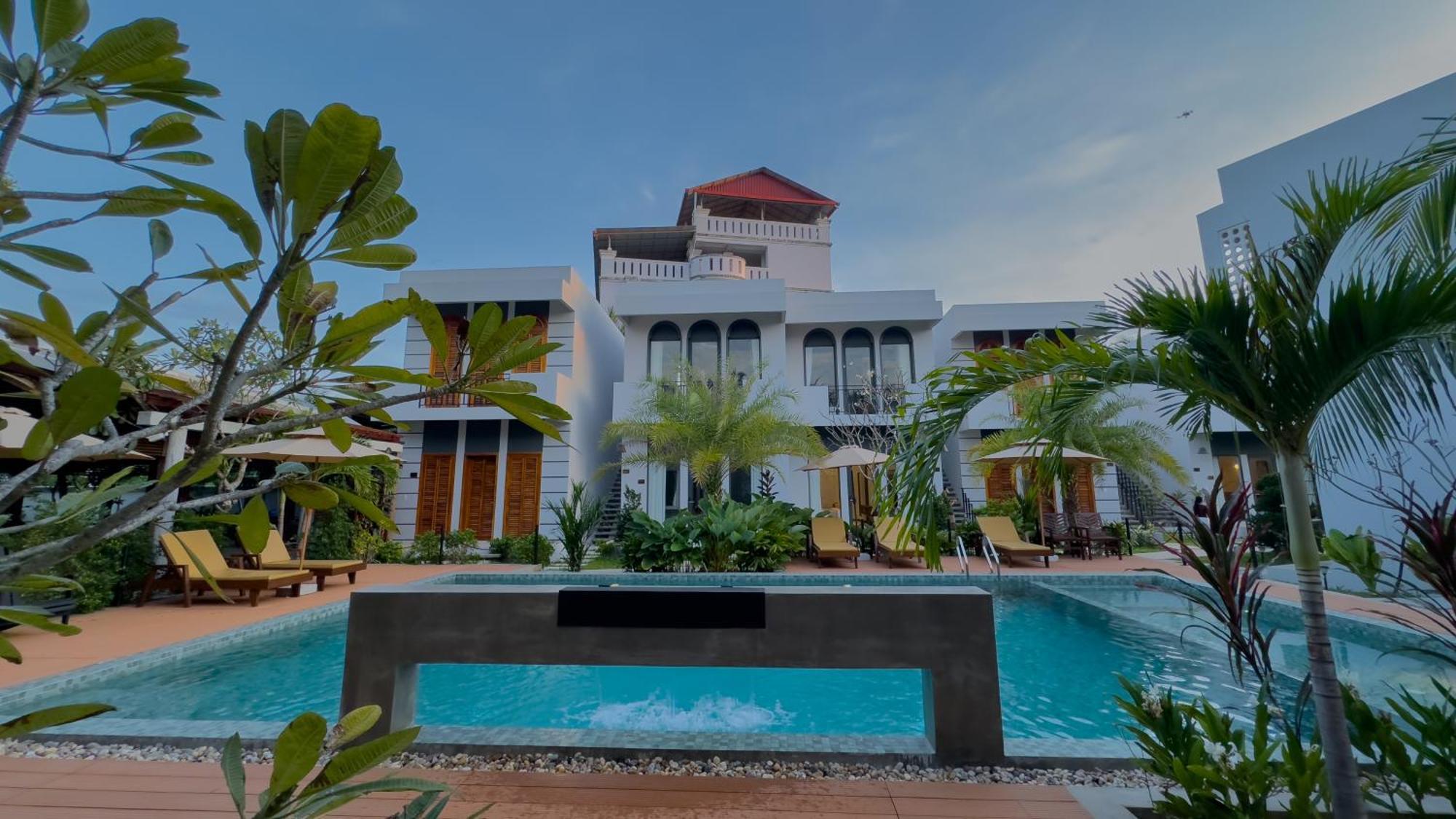 The R&B Boutique Hotel Kampot Buitenkant foto
