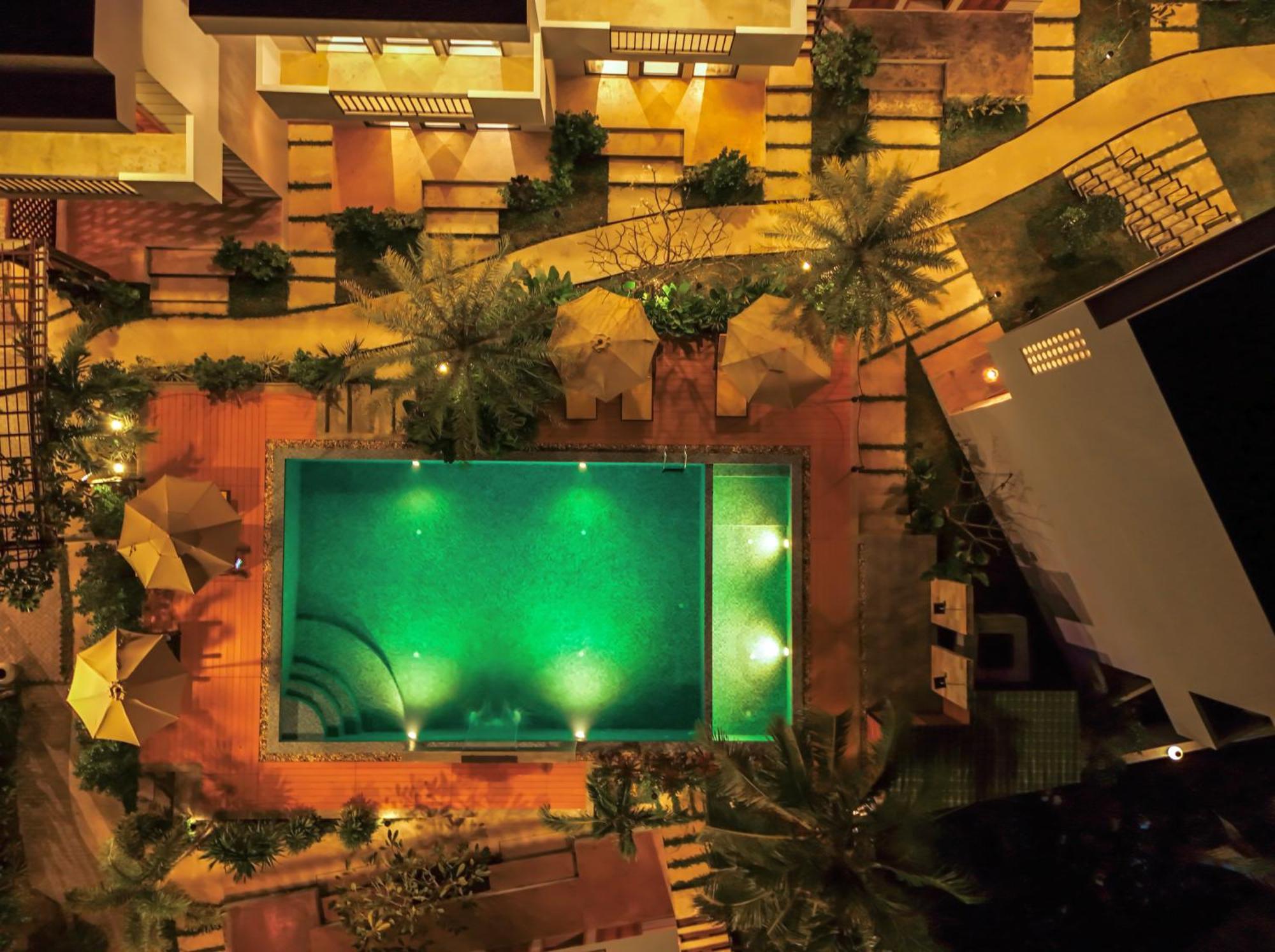 The R&B Boutique Hotel Kampot Buitenkant foto